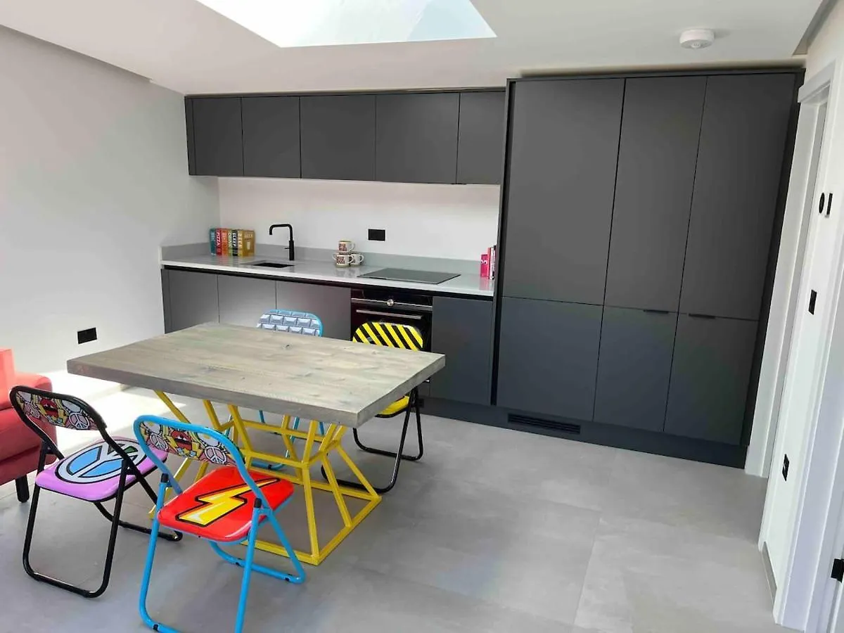 Holiday home Modern Design, Parking, Central Of Christchurch Christchurch